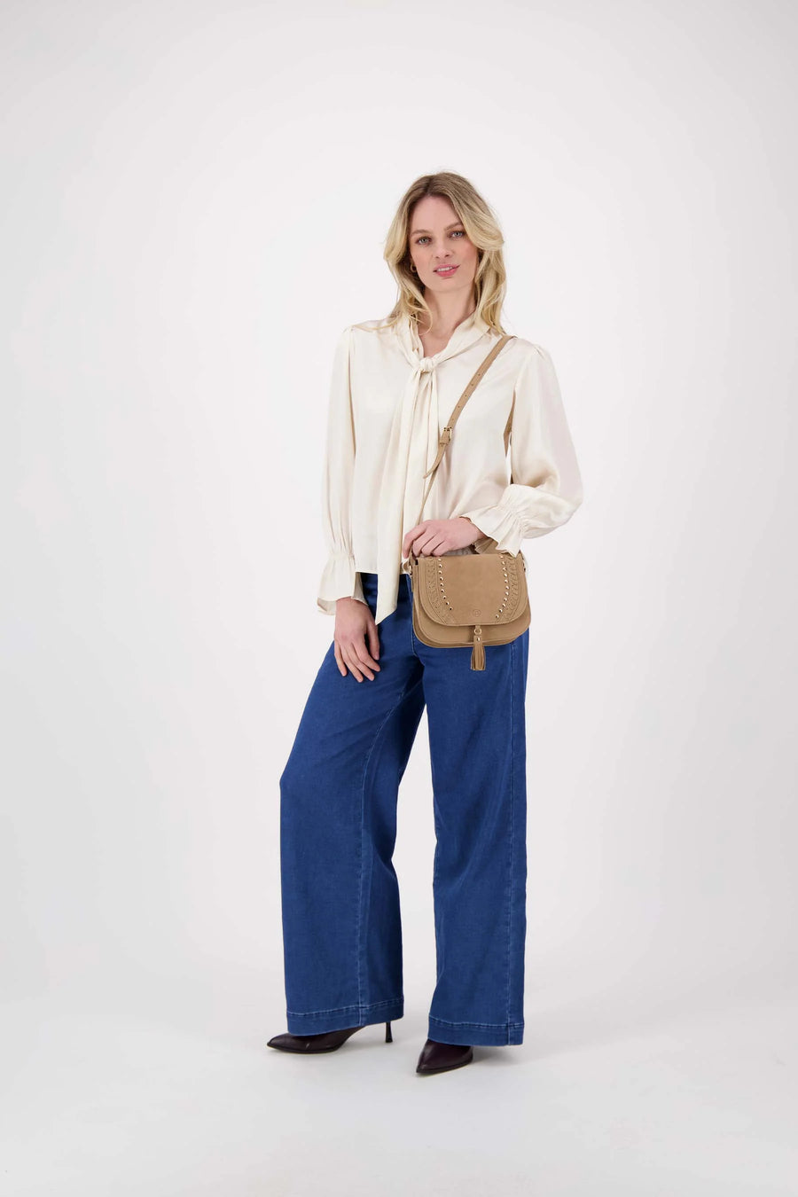 Top Zusss - Satijnen top met strik