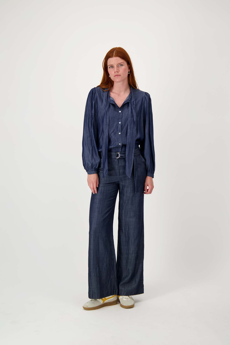 Blouse met denim strik Zusss