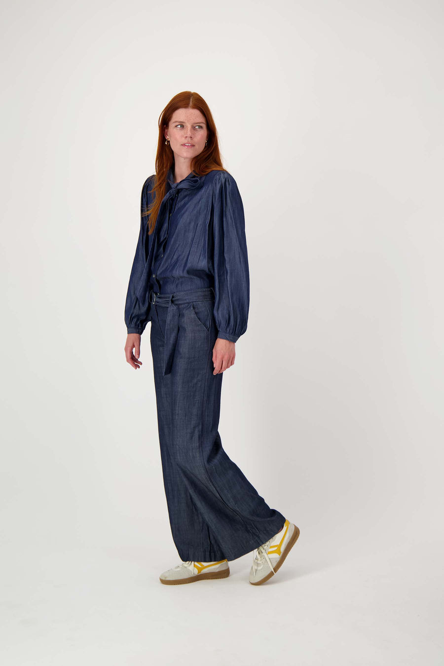 Blouse met denim strik Zusss