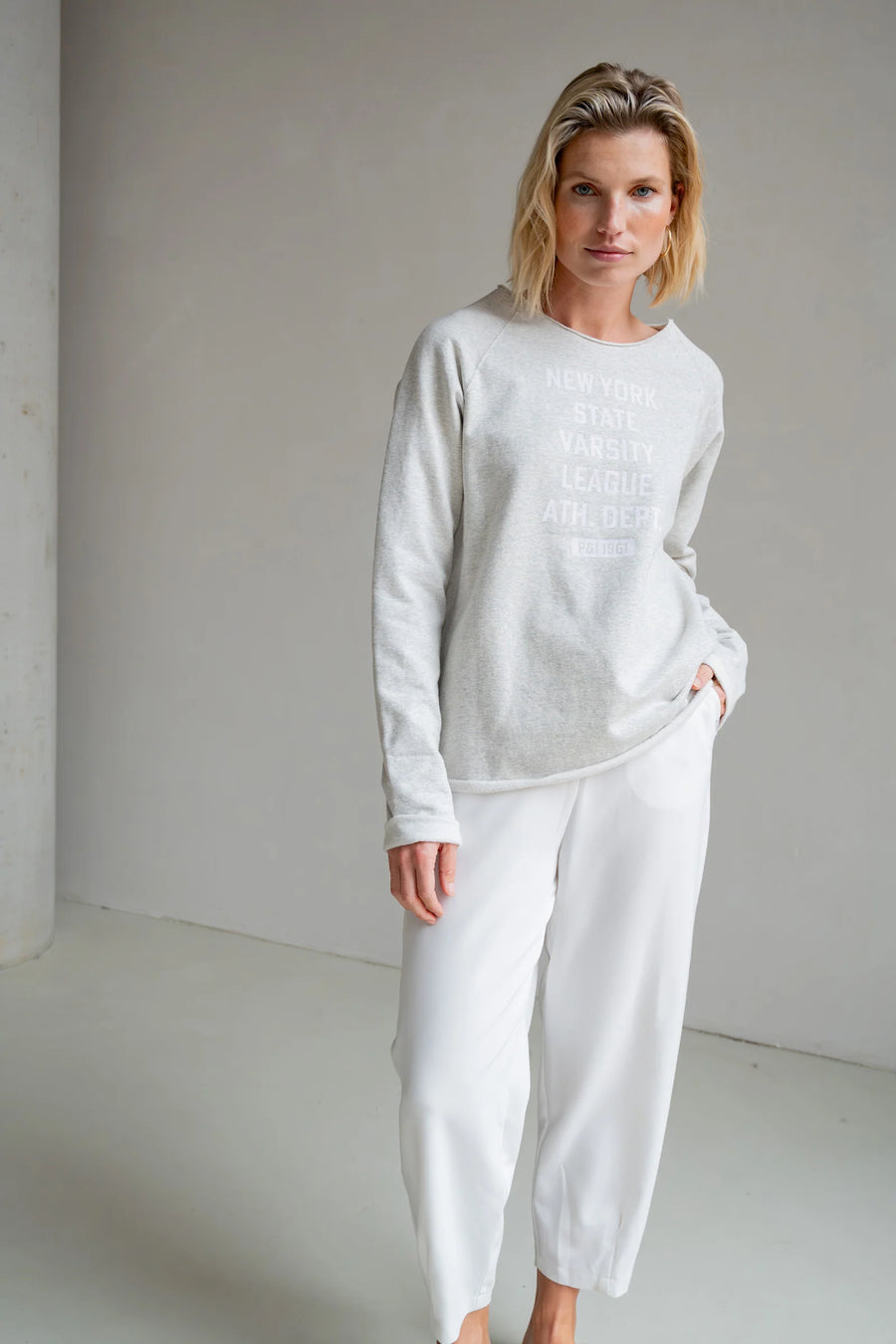 Grijze sweater Penn&amp;Ink - S25F1624.&nbsp;