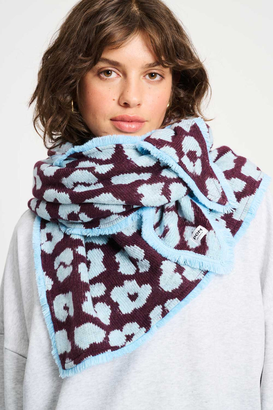 Shawl POM - Leopard Plum