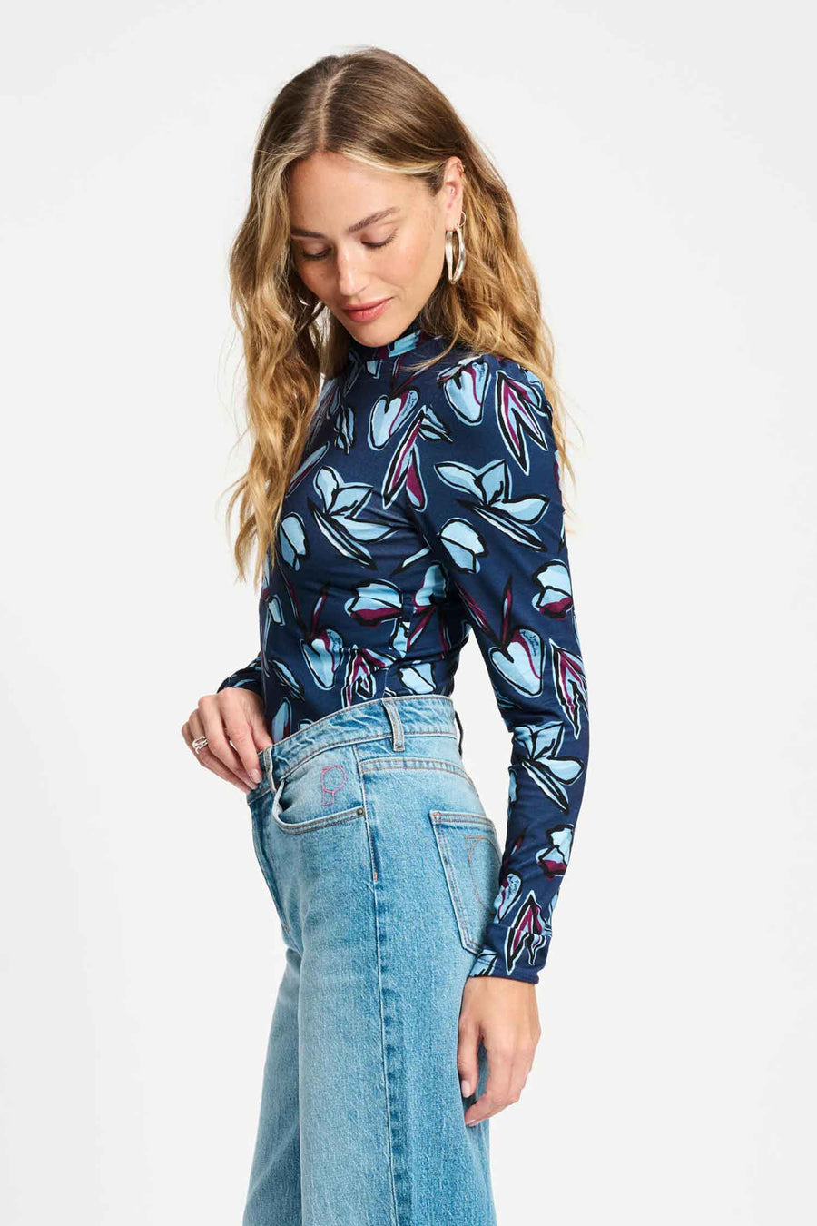 Turtleneck POM - Dashing Nights